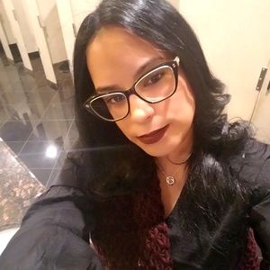 Meet your Posher, Teresita